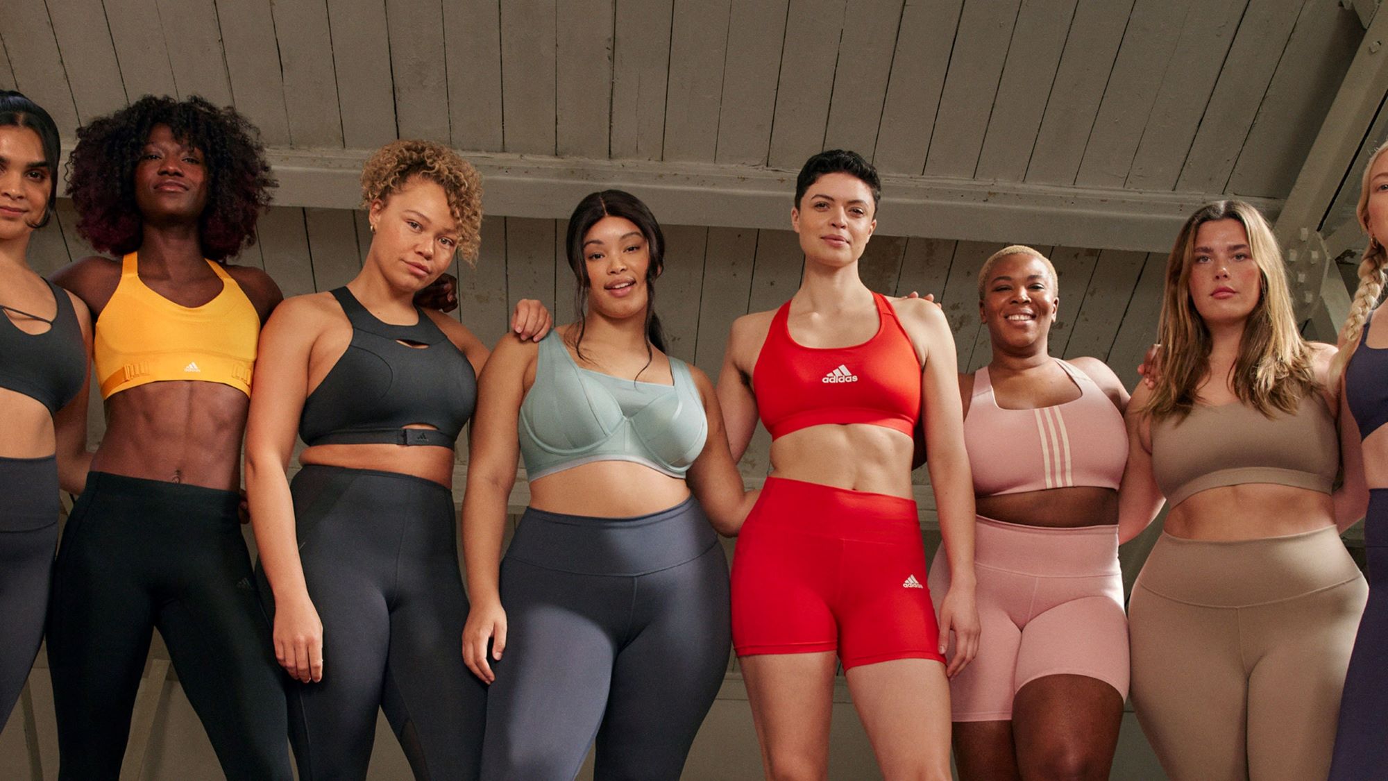 protesta barbilla Tormenta Un collage de 25 pechos femeninos, la nueva campaña Shockvertising de Adidas  - Adhertising